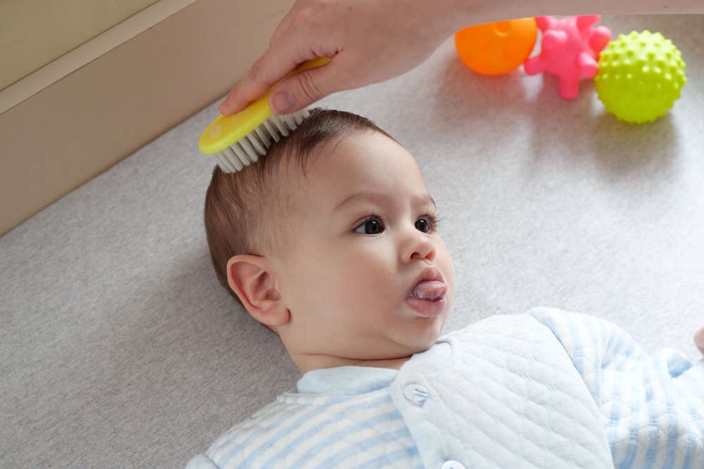 Minyak Rambut Bayi Terbaik Pilihan Paling Cocok Untuk Si Kecil