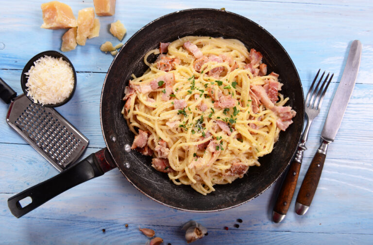 Resep Spaghetti Carbonara Creamy, Yummy Dan Bikin Nagih