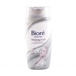 Biore Sabun Mandi Whitening Scrub 100 ml