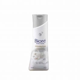 Biore Sabun Mandi Whitening Scrub 220 ml